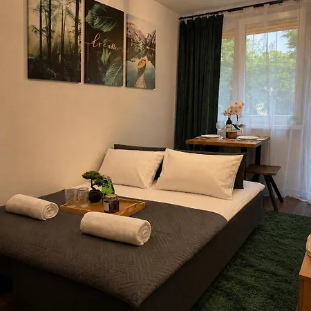 Apartment 3 Sypialnie, Lipowa Aleja, Husarska 1,rzeszow Centrum