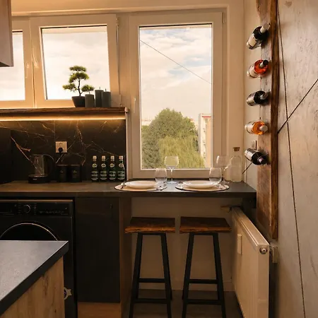 Apartment 3 Sypialnie, Lipowa Aleja, Husarska 1,rzeszow Centrum